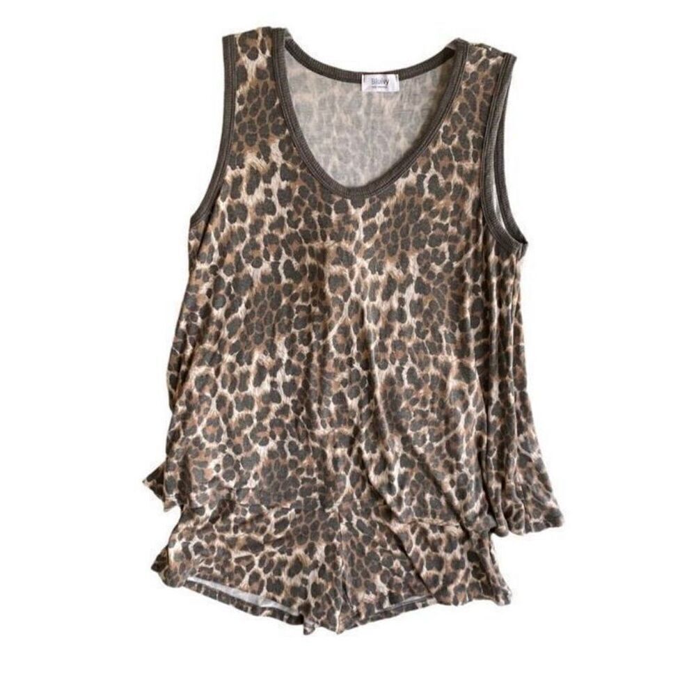Blue ivy women’s two piece animal print, pajamas, set size large